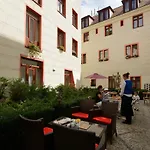 Elite Hotel 4*