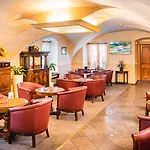 Hotel Elite 4*