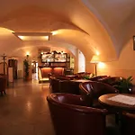 Elite Hotel