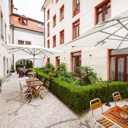 Elite 4* Praga