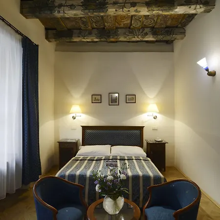 Hotell Elite 4*
