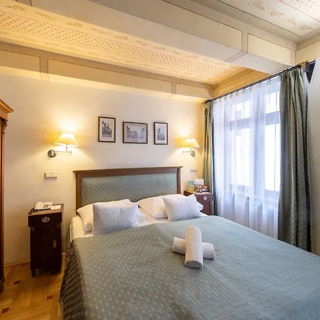 Elite Hotel