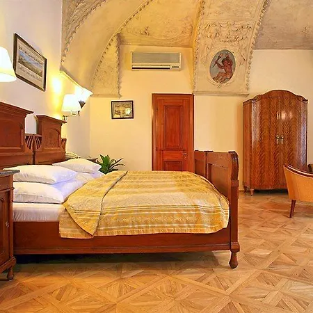 Hotel Elite 4*