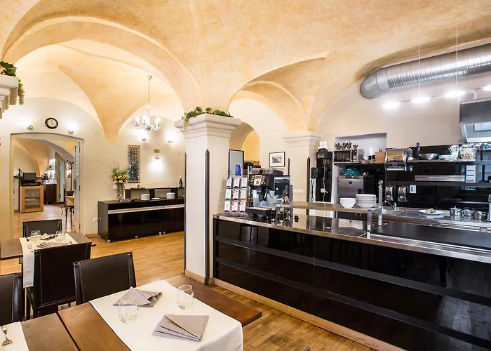 Elite
